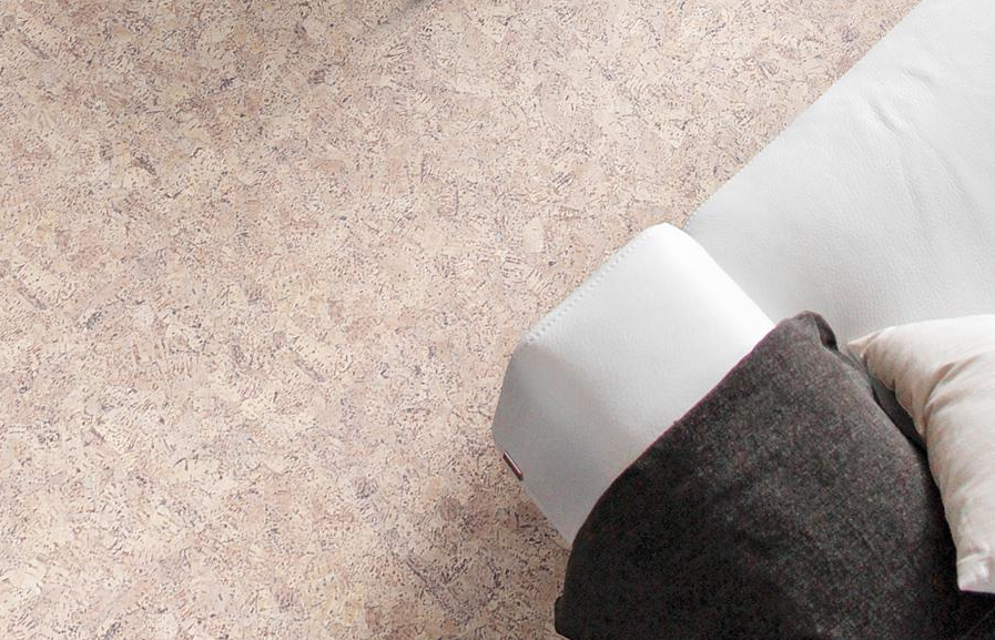 Пробковый пол клеевой Corkstyle Eco Сork P999 Creme 915×305×6 фото в интерьере